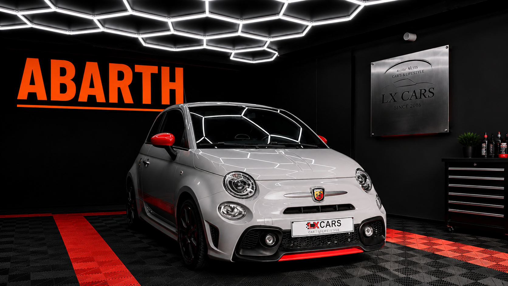 La petite bombe italienne, la Fiat 500 Abarth chez LX Cars